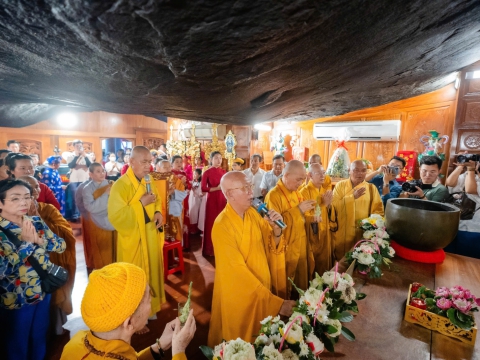Lễ Hồi quy Cốt Bà Linh Sơn Thánh Mẫu