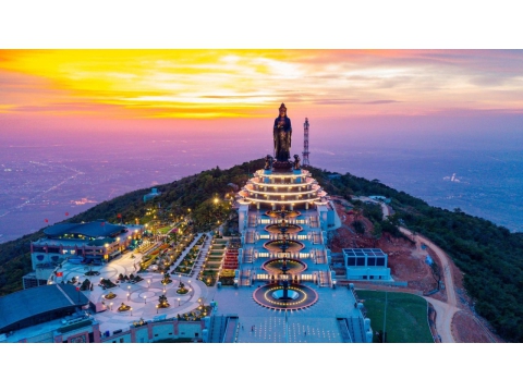 Giới thiệu Khu du lịch quốc gia Núi Bà Đen